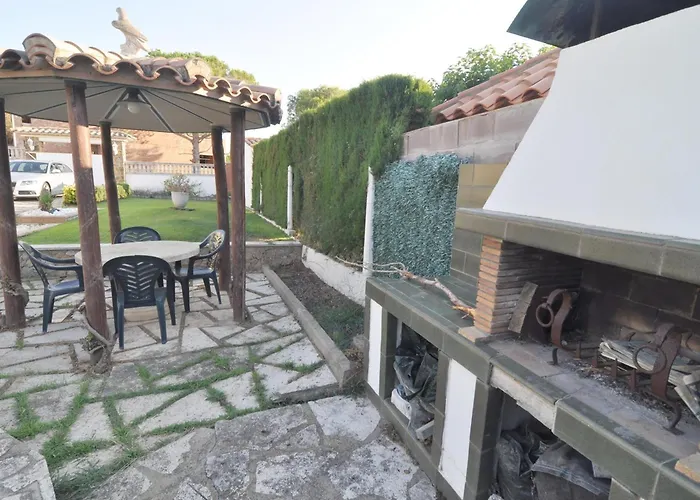 Casa Tranquila Con Gran Jardin - Hisp-7-89