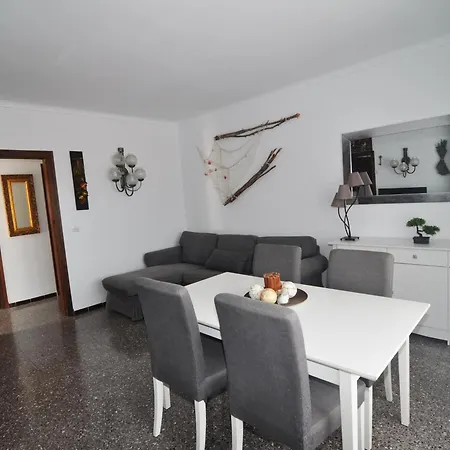 Villa Casa Tranquila Con Gran Jardin - Hisp-7-89 *